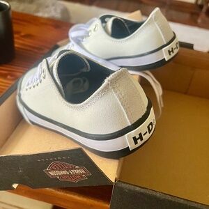 Harley Davidson, women’s tennis shoes